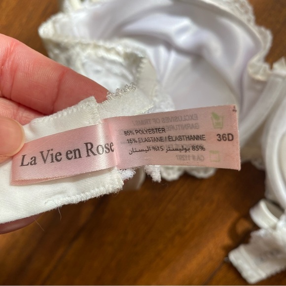 La Vie En Rose Padded Lacy Bra Pure White 36D - Picture 3 of 8